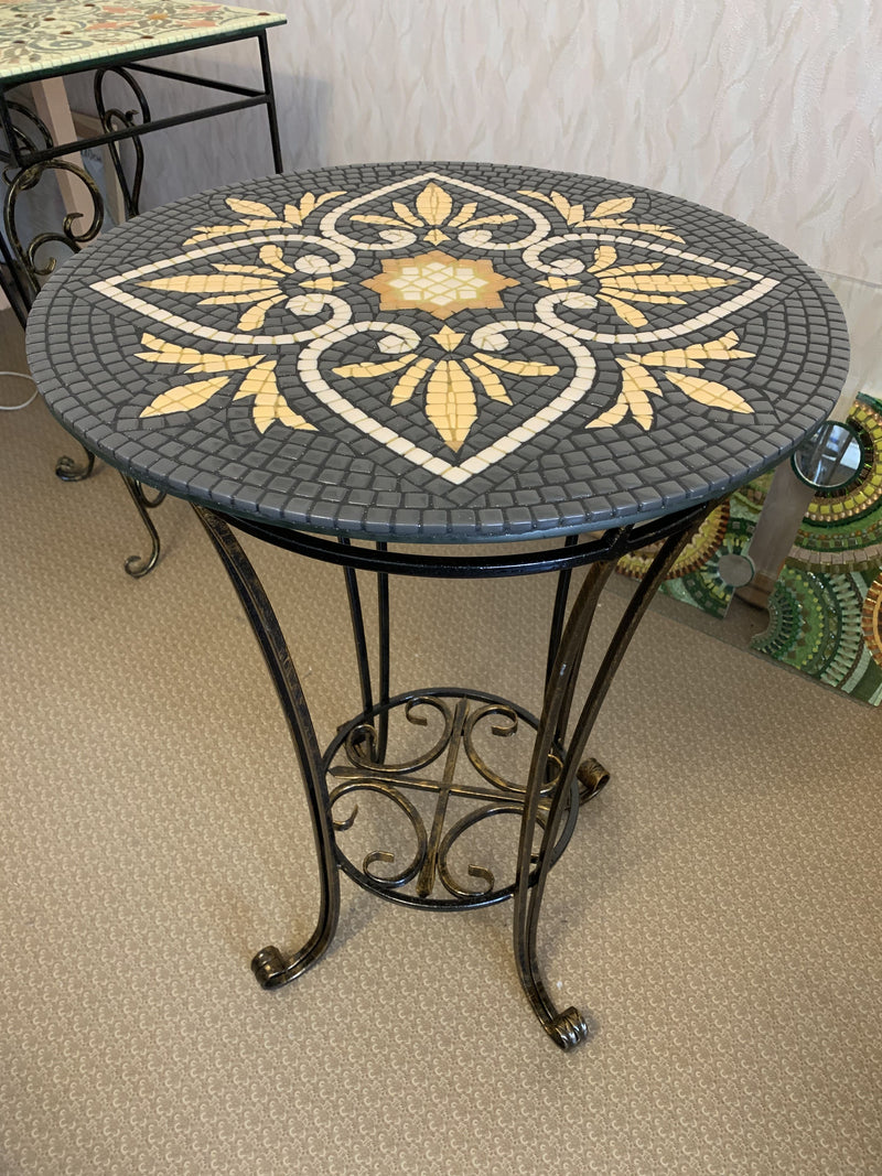 Mosaic art for tabletops