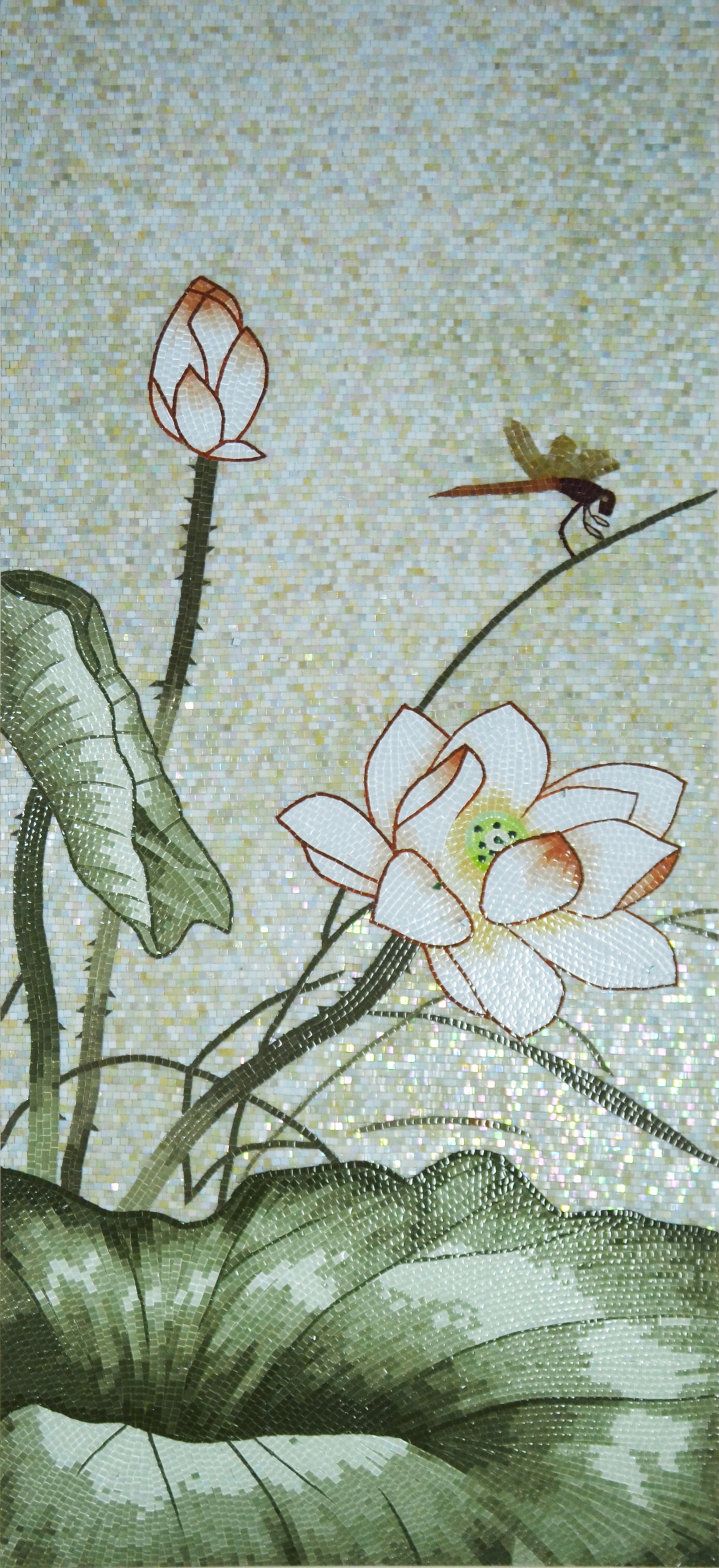 Unique Glass Mosaic Flower Design: Artistic Flair